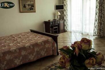 Bed and Breakfast L Eremo Country House