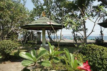 ホテル Pakuna Beach