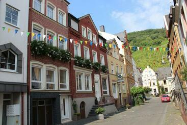 펜션 Ferienwohnungen Und Appartements Haus Budinger