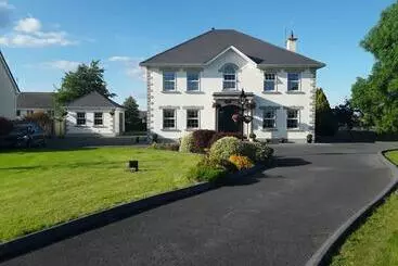 Doonard Manor B&b