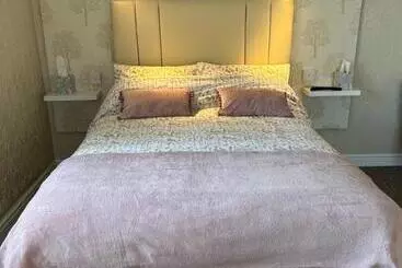 Bed and Breakfast Crossroads