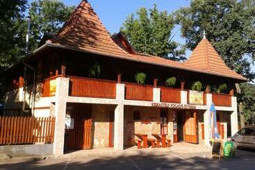 بنسيون Kiskastély Fogadó étterem