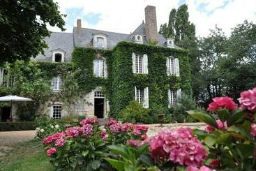 مبيت وإفطار La Marronniere