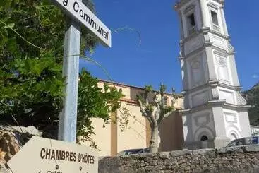 Aamiaismajoitus (B&B) A L Ombre Du Clocher