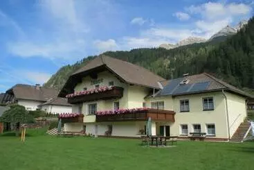 ベッドアンドブレックファースト Gästehaus Marianne Baier