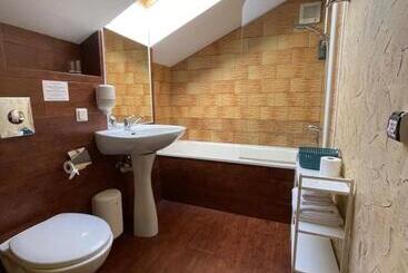 هتل Nidos Kempingas