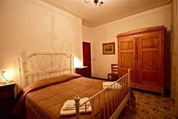 Pensione Affittacamere La Casa Di Elide