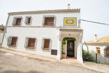 ペンション Alojamientos Messía De Leiva