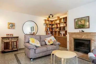 Tadawn Literary B&b