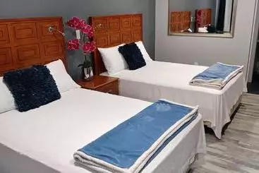 Отель The Carasaljo