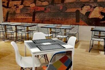 7 Days Premium Hotel Bangna Suvarnabhumi Airport