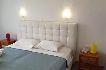 בית מלון כפרי Iliada Odysseas Resort