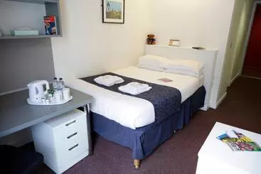 فندق فئة نجمة واحدة Princes Gardens