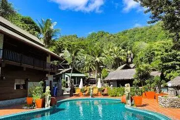 Boomerang Village Resort Kata