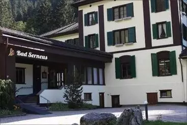فندق Bad Serneus