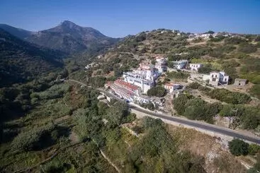 Kerame Studios & Apartments