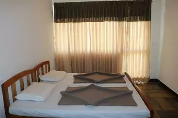 Schronisko Queens Rest Inn