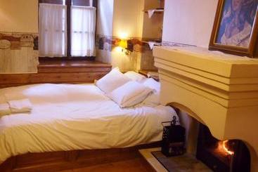 Отель Guesthouse Kazakou