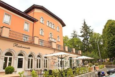 Отель Albergo Roma