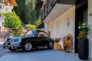 בית מלון כפרי Monte44