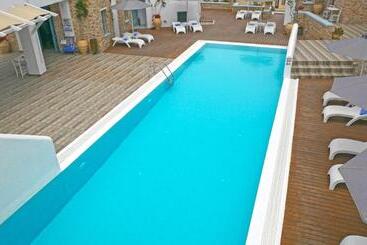 هتل Nautilus Dome