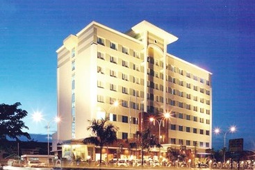 בית מלון כפרי Swissbelinn Baloi Batam