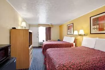 هتل Days Inn By Wyndham Knoxville West