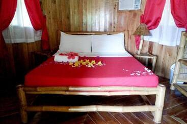 فندق Hof Gorei Beach Resort Davao