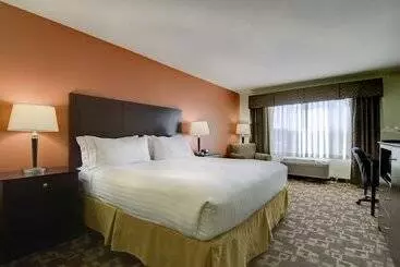 Holiday Inn Express Hotel & Suites Kansas City Sports Complex, An Ihg