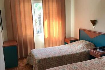 هتل آپارتمان Blue Yacht Marina Apart