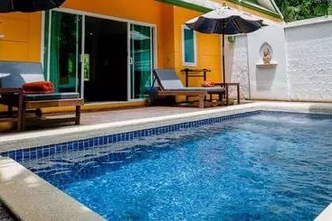 هتل Baan Amphawa Resort & Spa