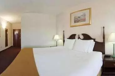 Holiday Inn Express Hotel & Suites Dayton West Brookville By Ihg