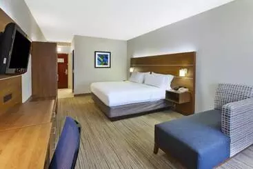 Holiday Inn Express Hotel & Suites Cincinnati Northeast Milford, An Ihg