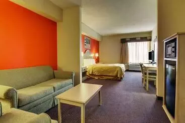 Hotel Quality Inn & Suites