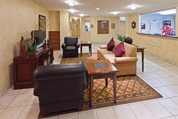 Отель Candlewood Suites Wichita Falls At Maurine Street By Ihg