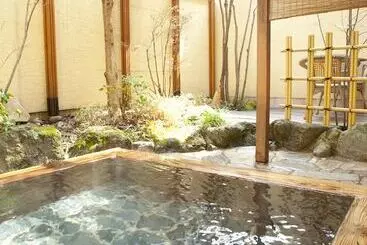 Hotel Kutsurogi No Yado Nanakawa