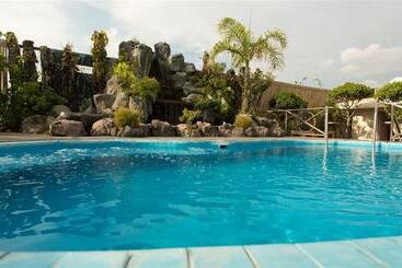 Hotel Benilde Maison De La Salle