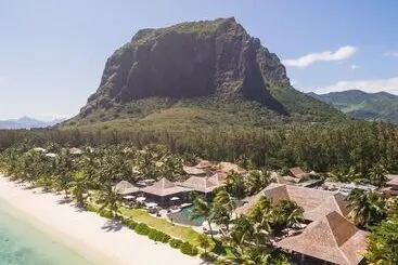 هتل Lux Le Morne Resort