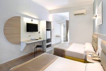 בית מלון כפרי Kings