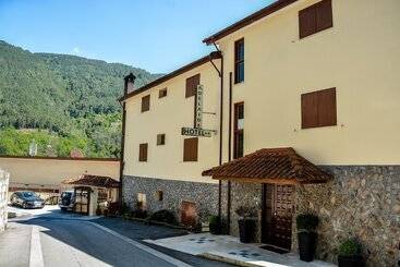 בית מלון כפרי Adelaide