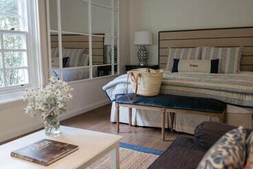 Bells At Killcare Boutique Hotel, Restaurant & Spa