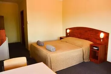 فندق Erldunda Desert Oaks Resort