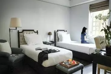 Cabochon Hotel & Residence