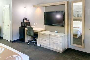 호텔 Quality Inn Near Chico State