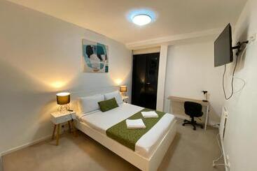 호텔 Akom At Docklands