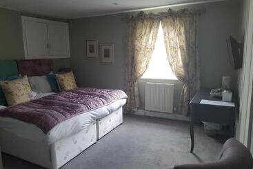 فندق The Angel Inn