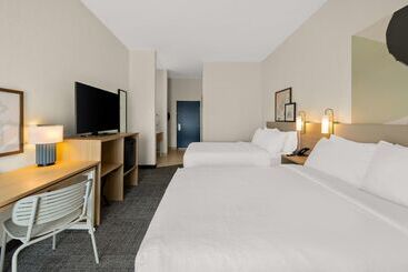 ホテル Spark By Hilton Tifton