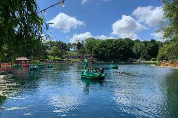 هتل The Headlands