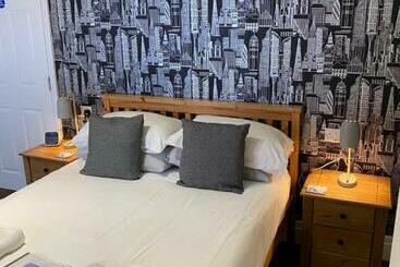 Отель Willow Dene