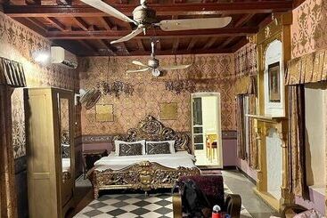 هتل Bhairon Vilas